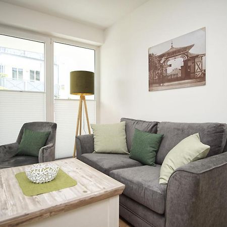 Terrasse, Gratis Nutzung Vom Ahoi Erlebnisbad Und Sauna In Sellin - Villa Karola Fewo 02 Goehren  Ngoại thất bức ảnh