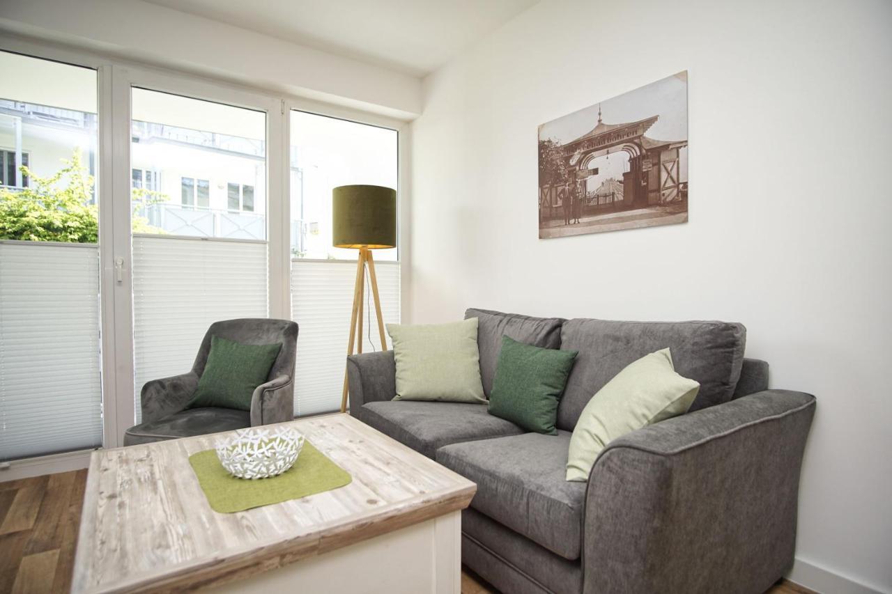 Terrasse, Gratis Nutzung Vom Ahoi Erlebnisbad Und Sauna In Sellin - Villa Karola Fewo 02 Goehren  Ngoại thất bức ảnh