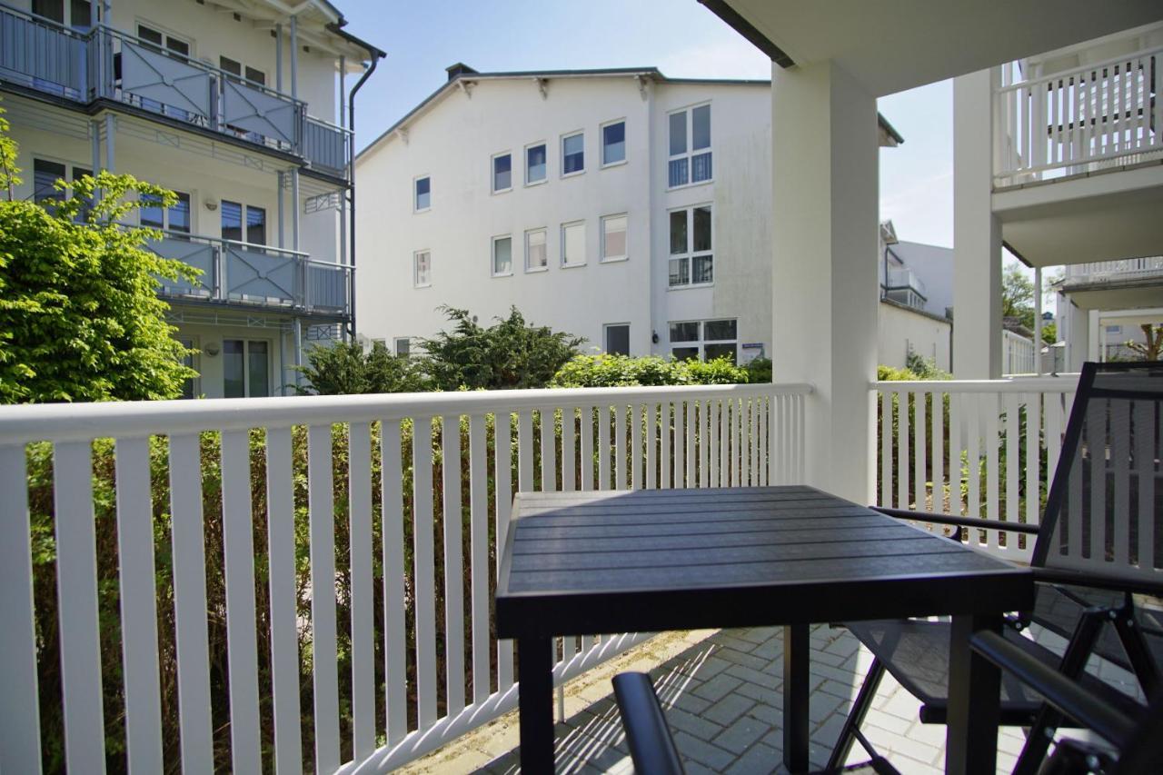 Terrasse, Gratis Nutzung Vom Ahoi Erlebnisbad Und Sauna In Sellin - Villa Karola Fewo 02 Goehren  Ngoại thất bức ảnh